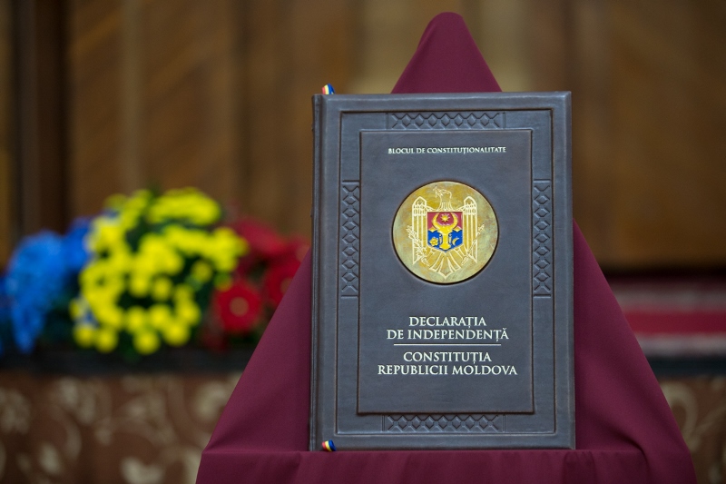 Mesaj de felicitare cu prilejul Zilei Constituției Republicii Moldova