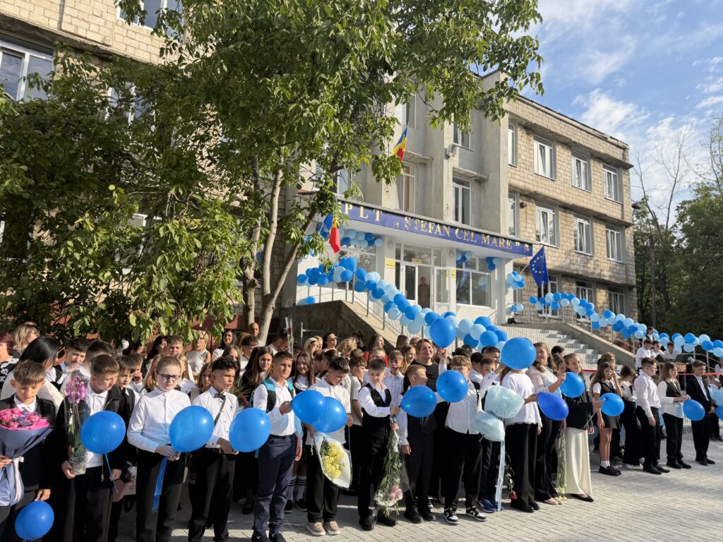 1 Septembrie – un nou început, o nouă etapă pentru educația din Florești